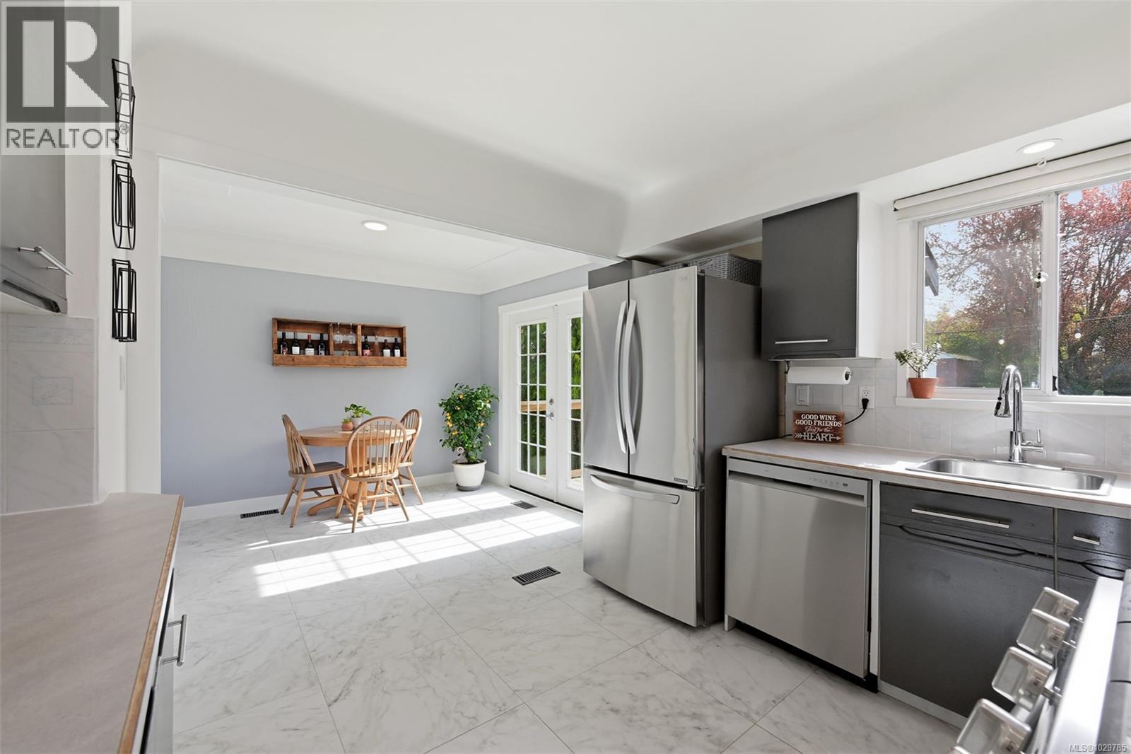  3855 Seaton Street, Saanich