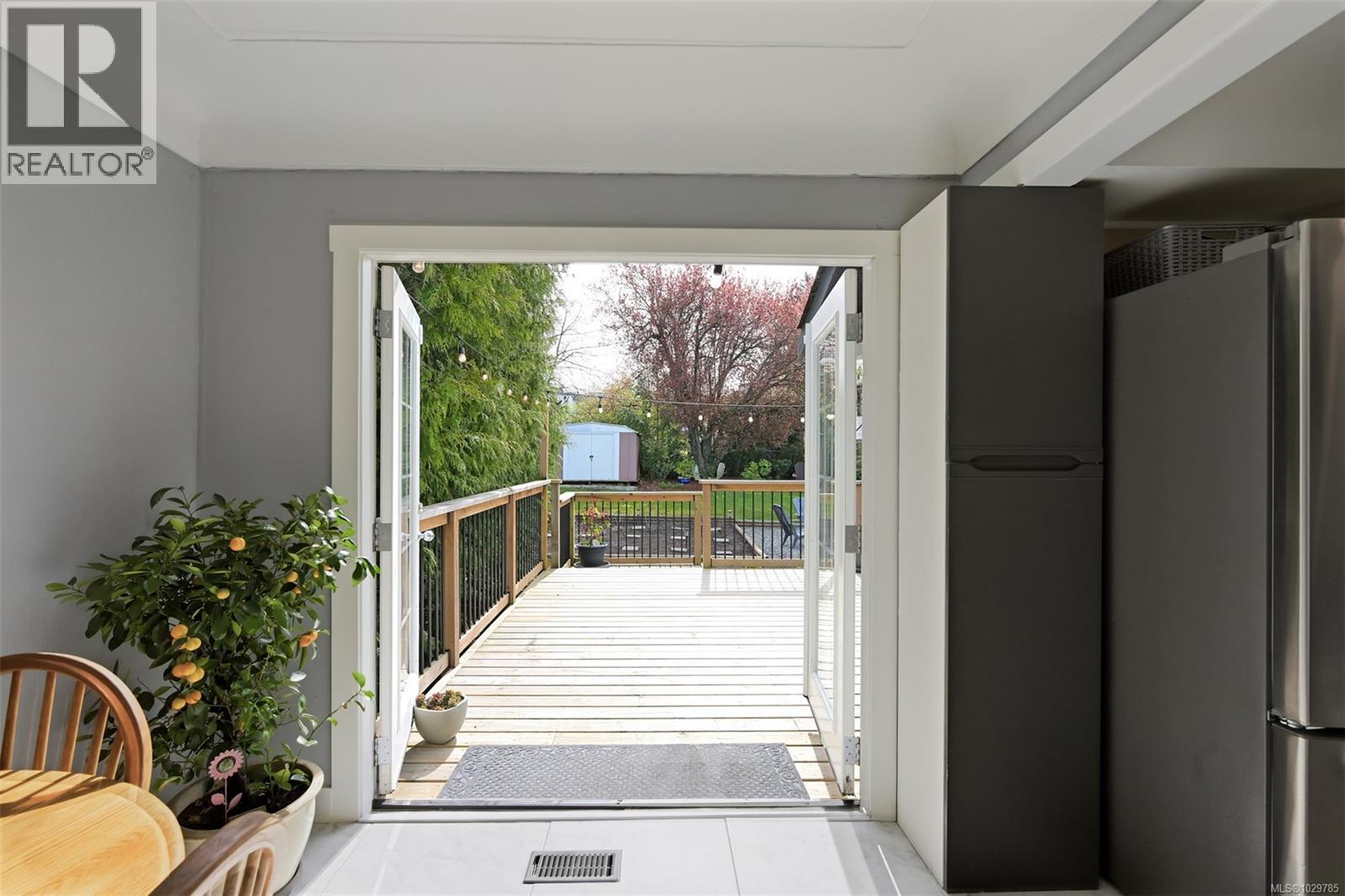  3855 Seaton Street, Saanich