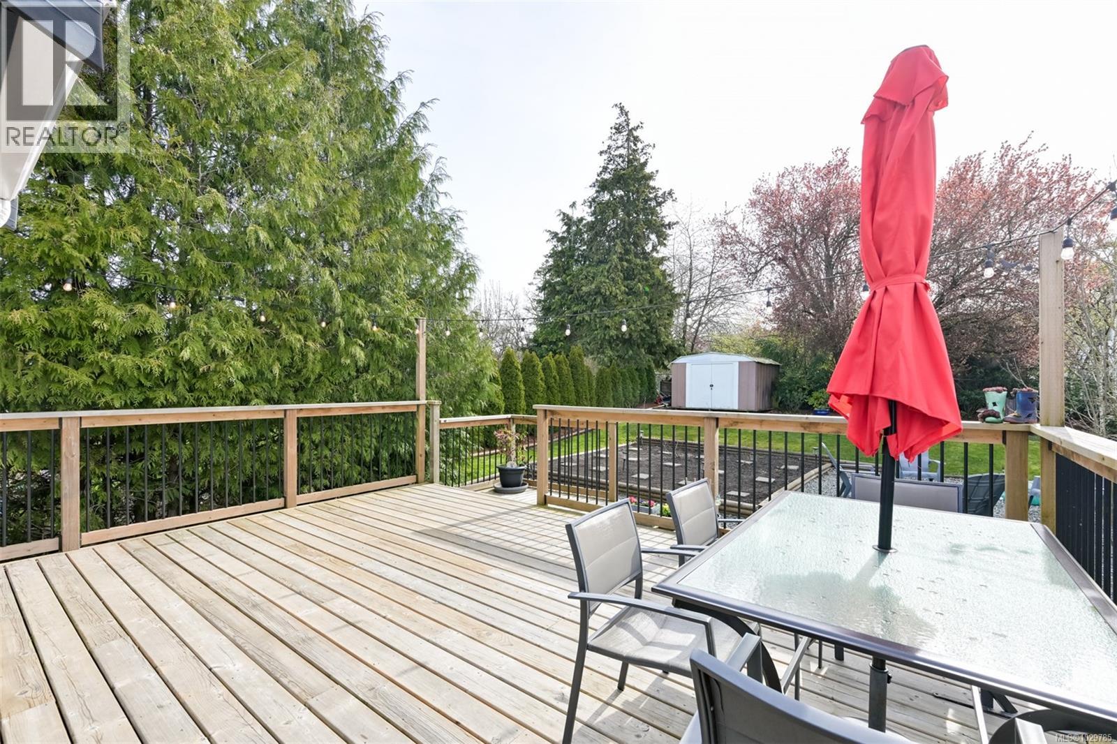  3855 Seaton Street, Saanich