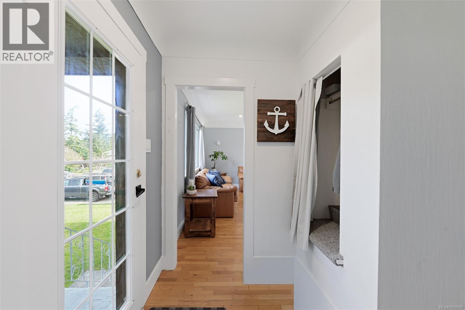  3855 Seaton Street, Saanich