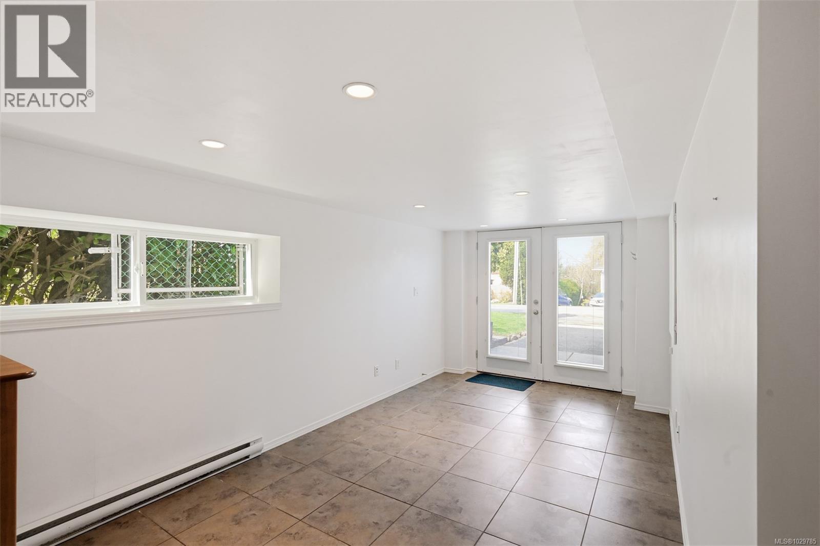  3855 Seaton Street, Saanich