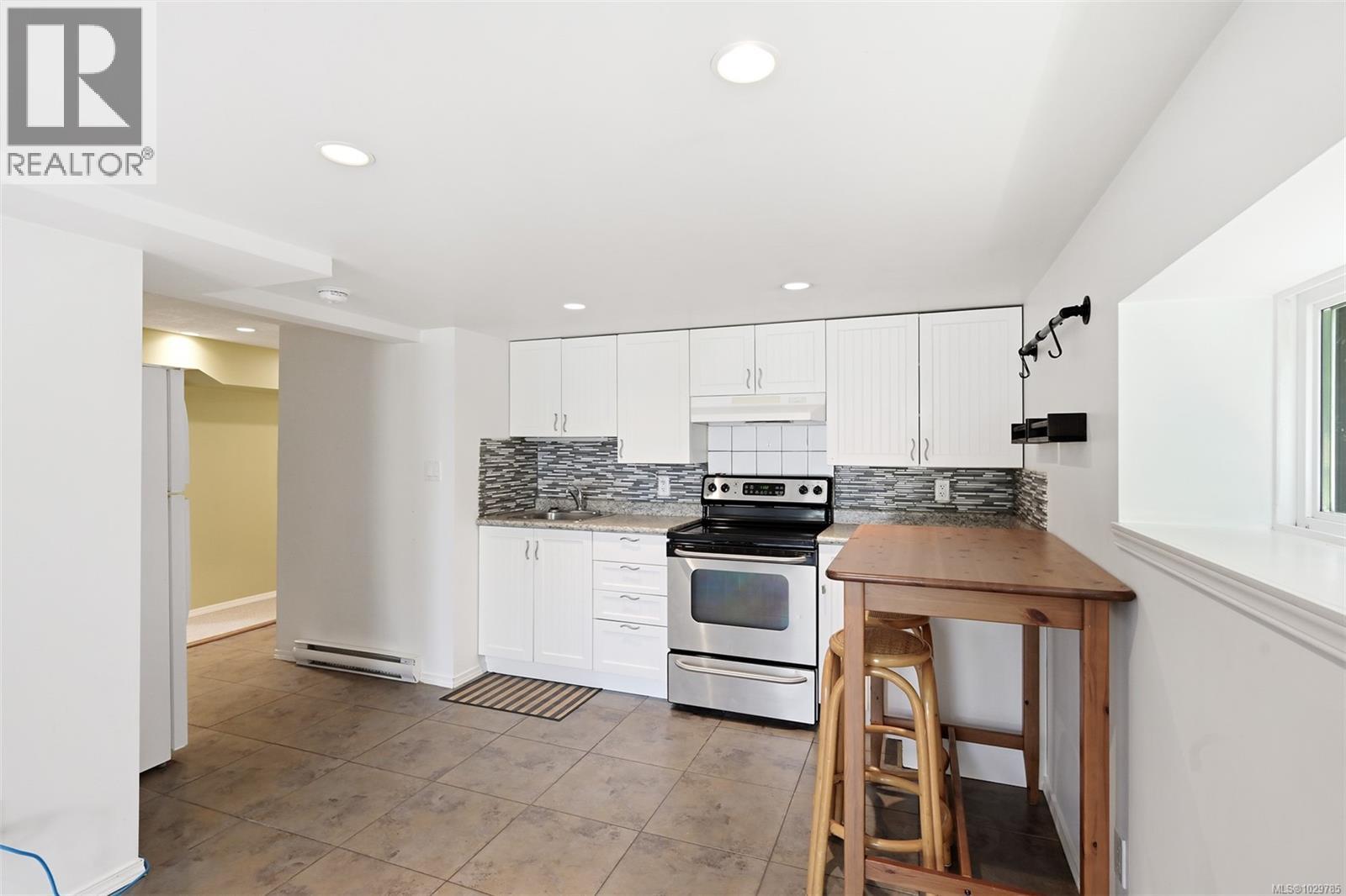  3855 Seaton Street, Saanich