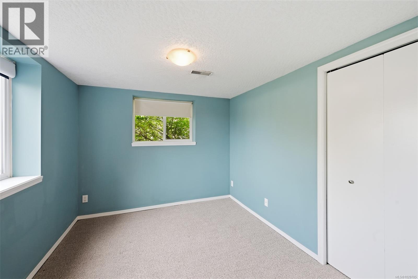  3855 Seaton Street, Saanich