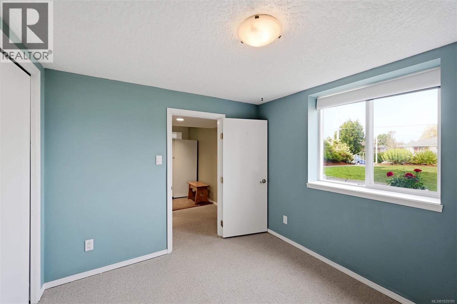  3855 Seaton Street, Saanich