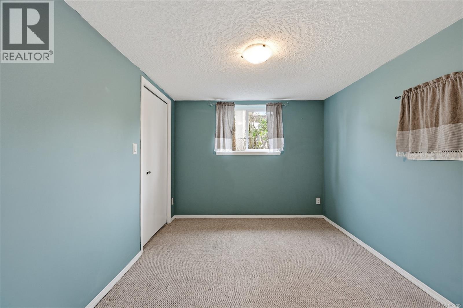  3855 Seaton Street, Saanich