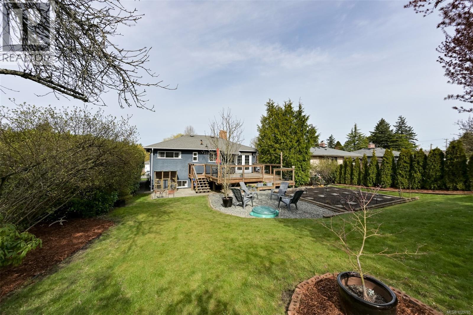  3855 Seaton Street, Saanich
