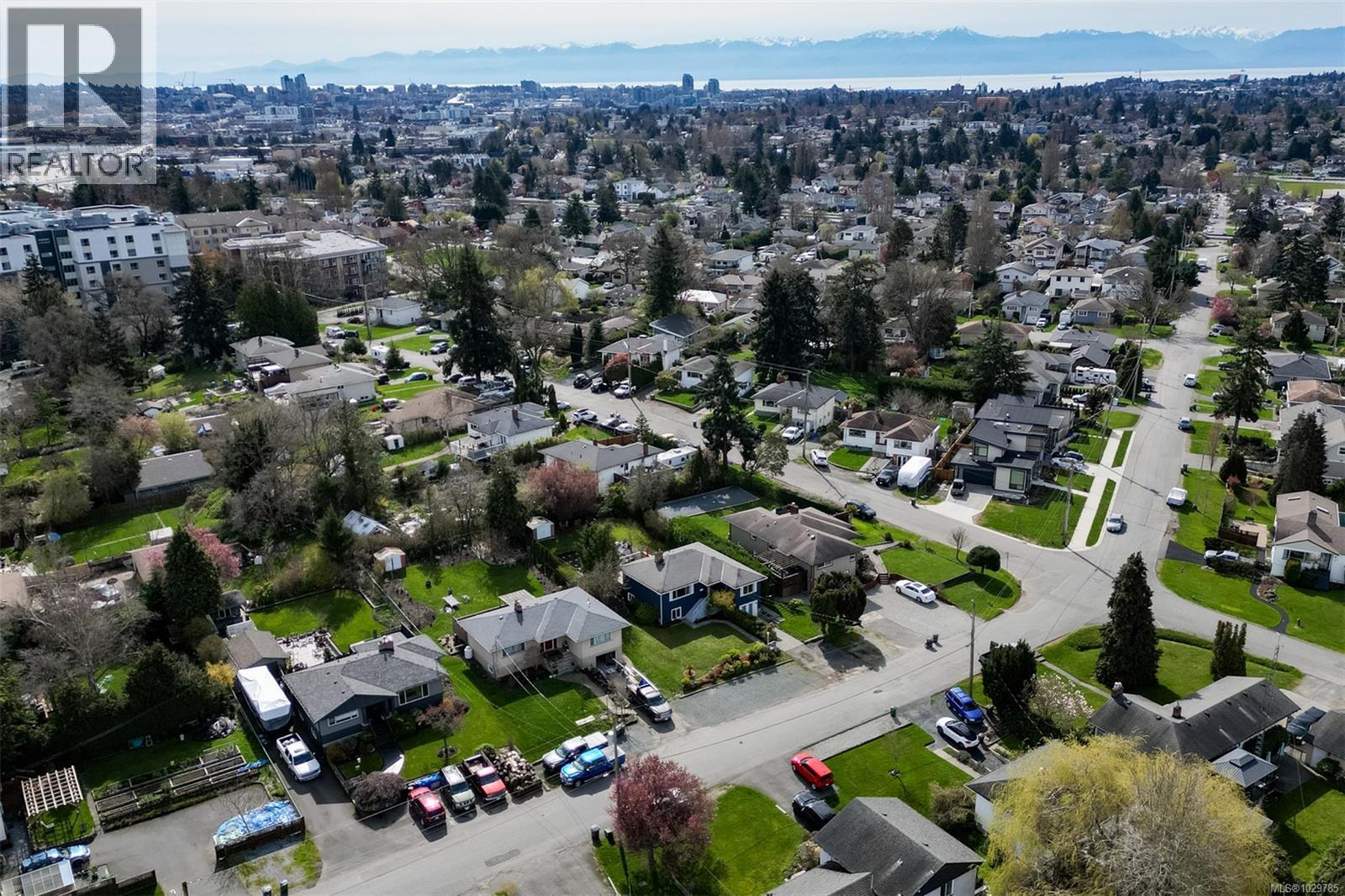  3855 Seaton Street, Saanich