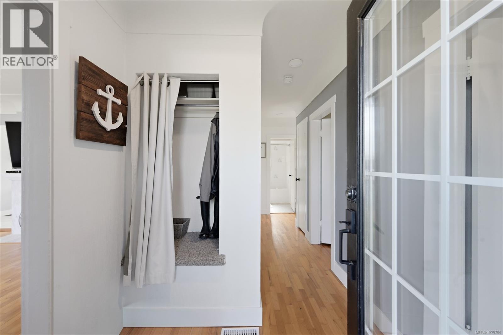  3855 Seaton Street, Saanich