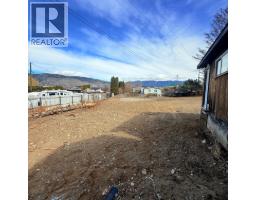 7114 Hillcrest Drive, Kamloops, BC V0K2J0 Photo 10