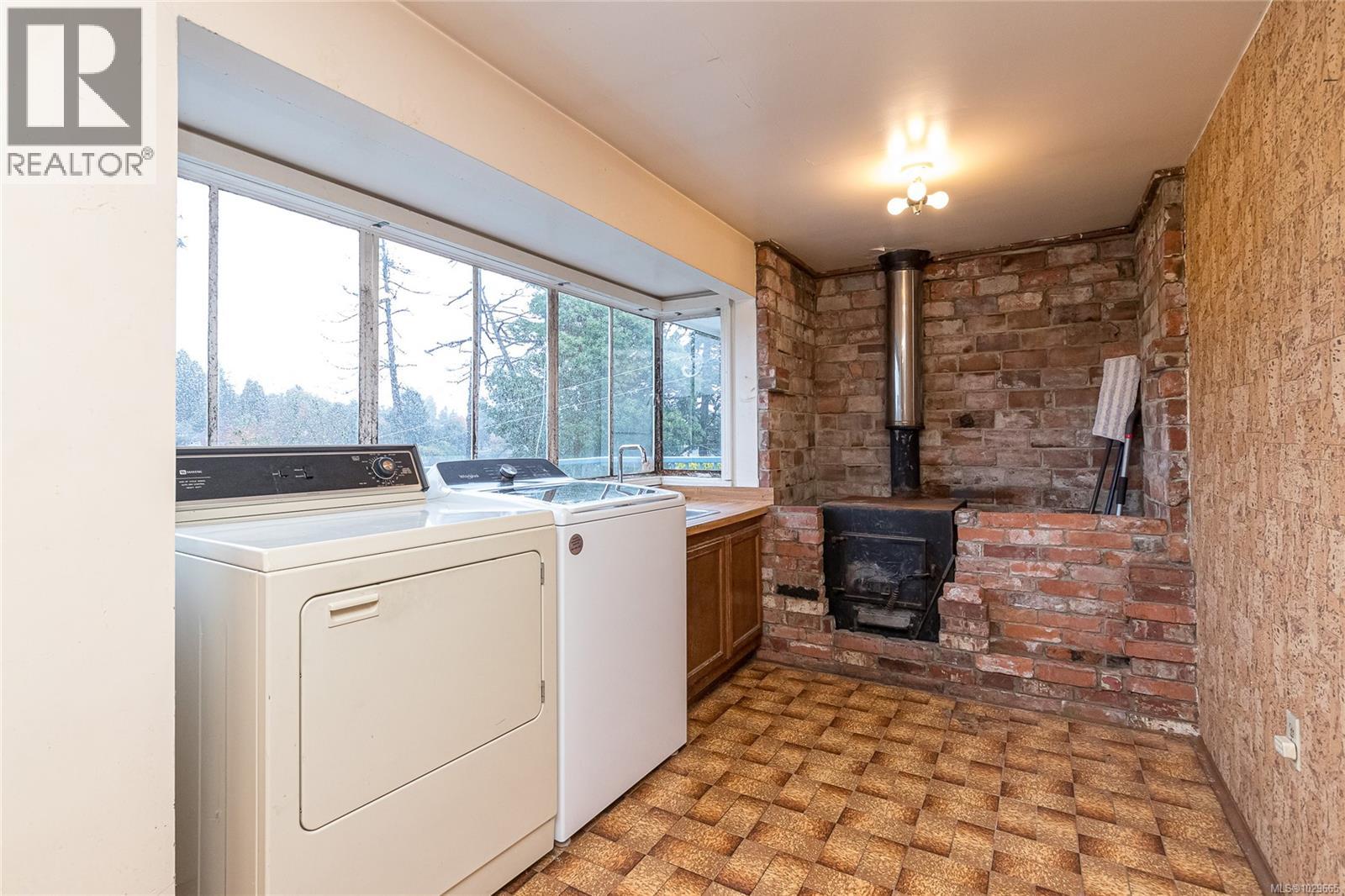  1178 Rhoda Lane, Esquimalt