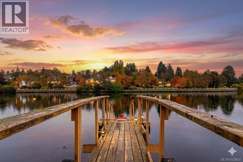  1178 Rhoda Lane, Esquimalt