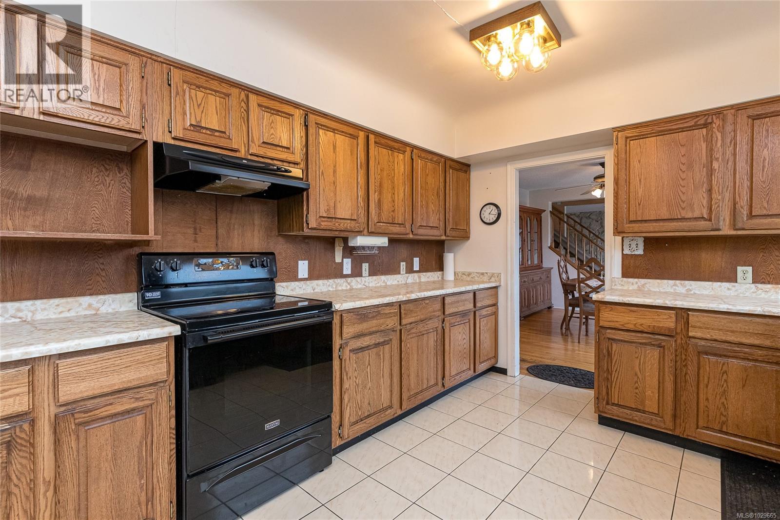  1178 Rhoda Lane, Esquimalt