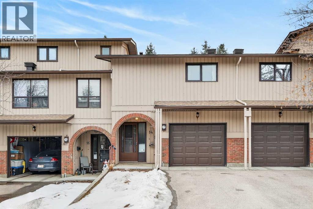 Single Family House 4 Level for Sale in  Canterbury Gardens SW Canyon Meadows Calgary 
