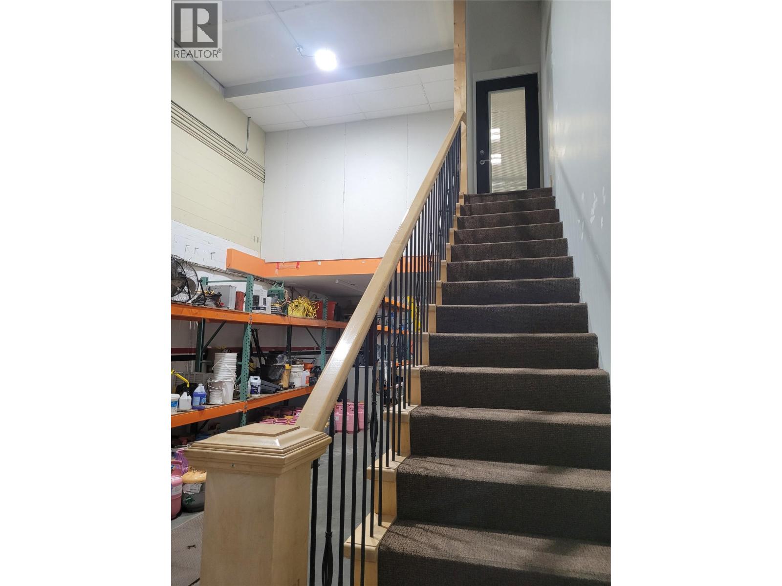 1 364 Lougheed Road, Kelowna