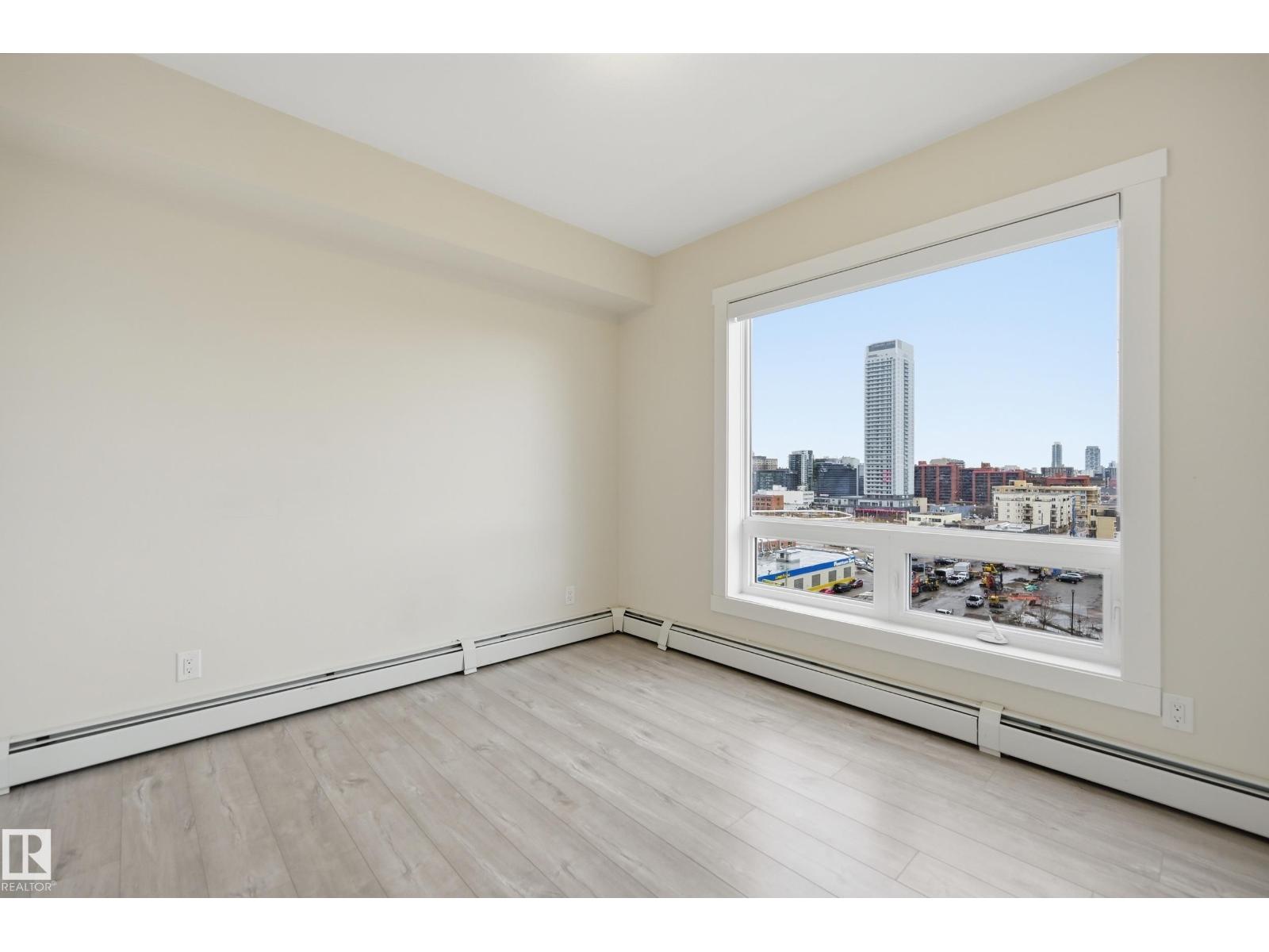 #706 10410 102 AV NW - 10