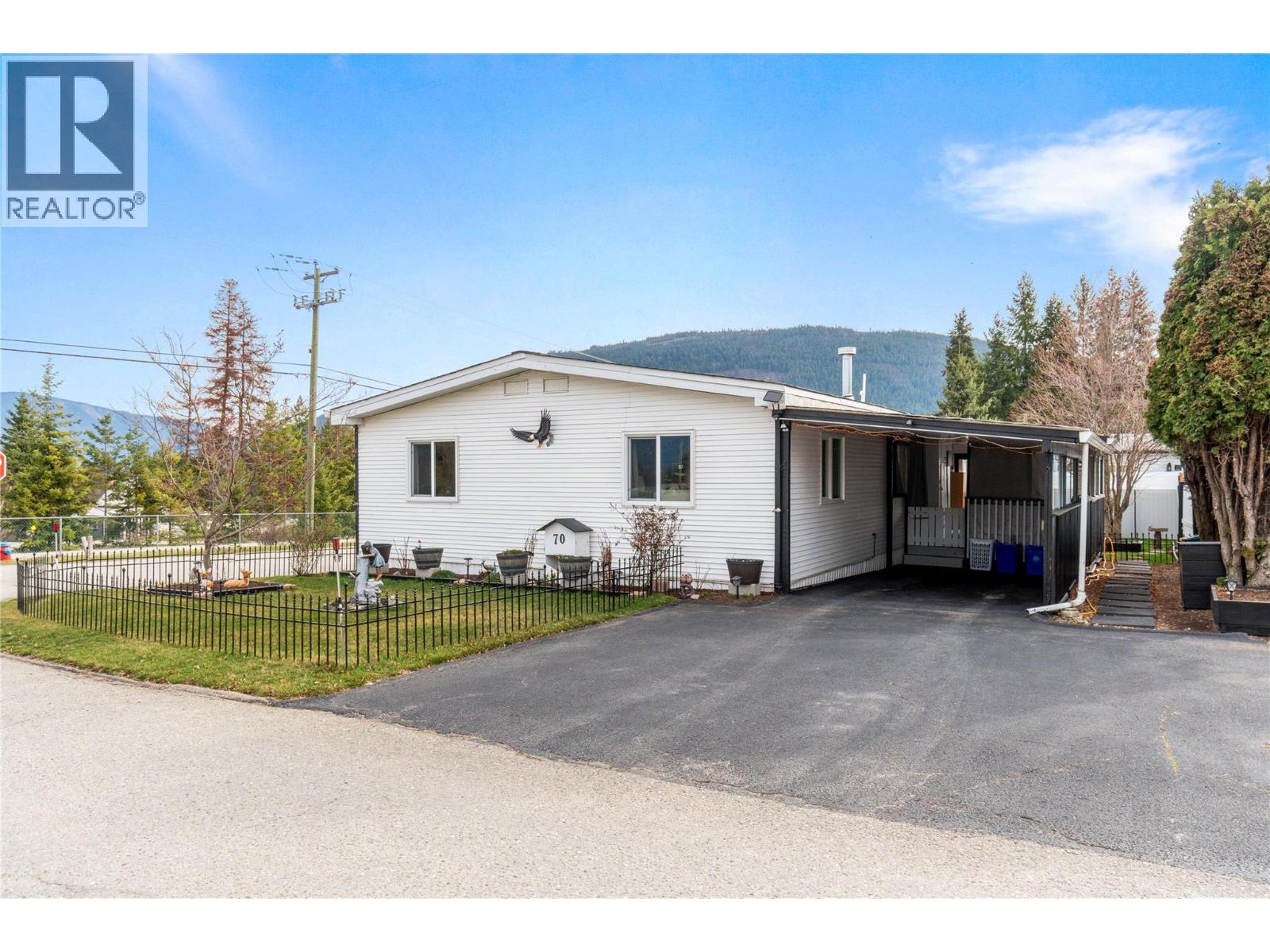 70 3350 10 Avenue Northeast, Salmon Arm