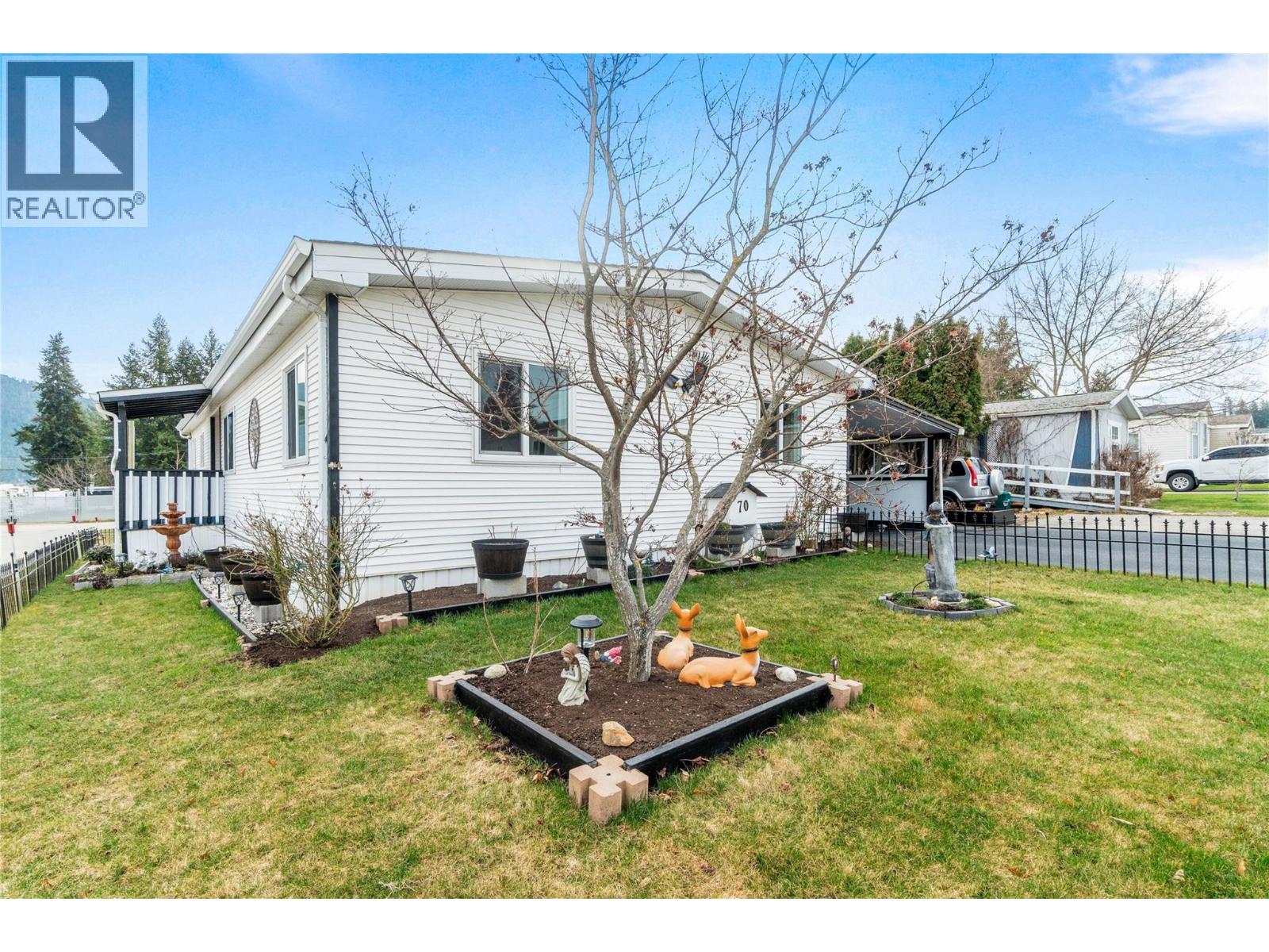 70 3350 10 Avenue Northeast, Salmon Arm