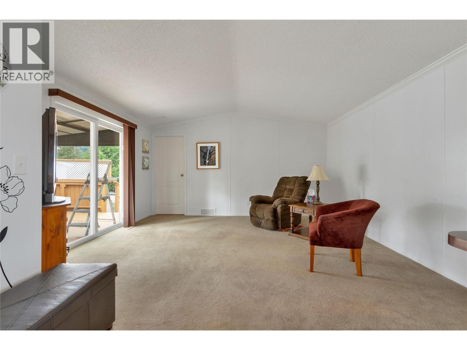 107 9510 97N Highway, Vernon