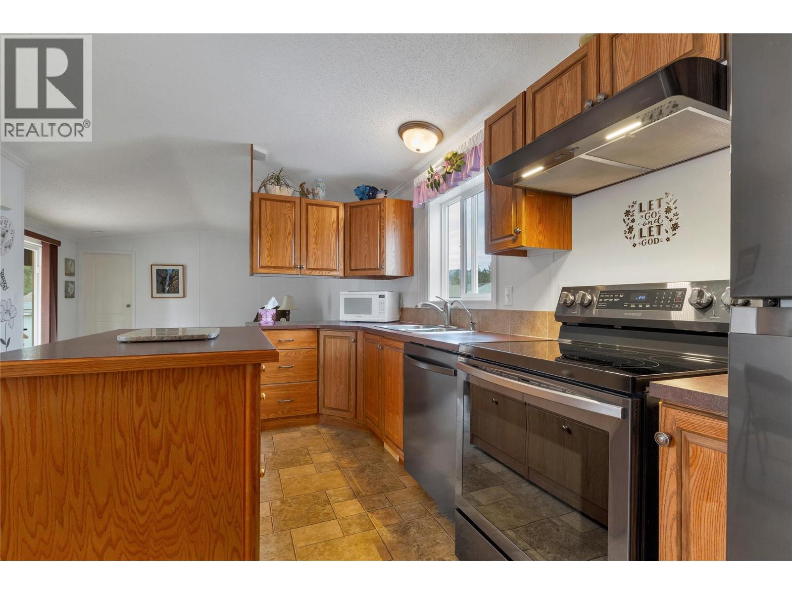 107 9510 97N Highway, Vernon