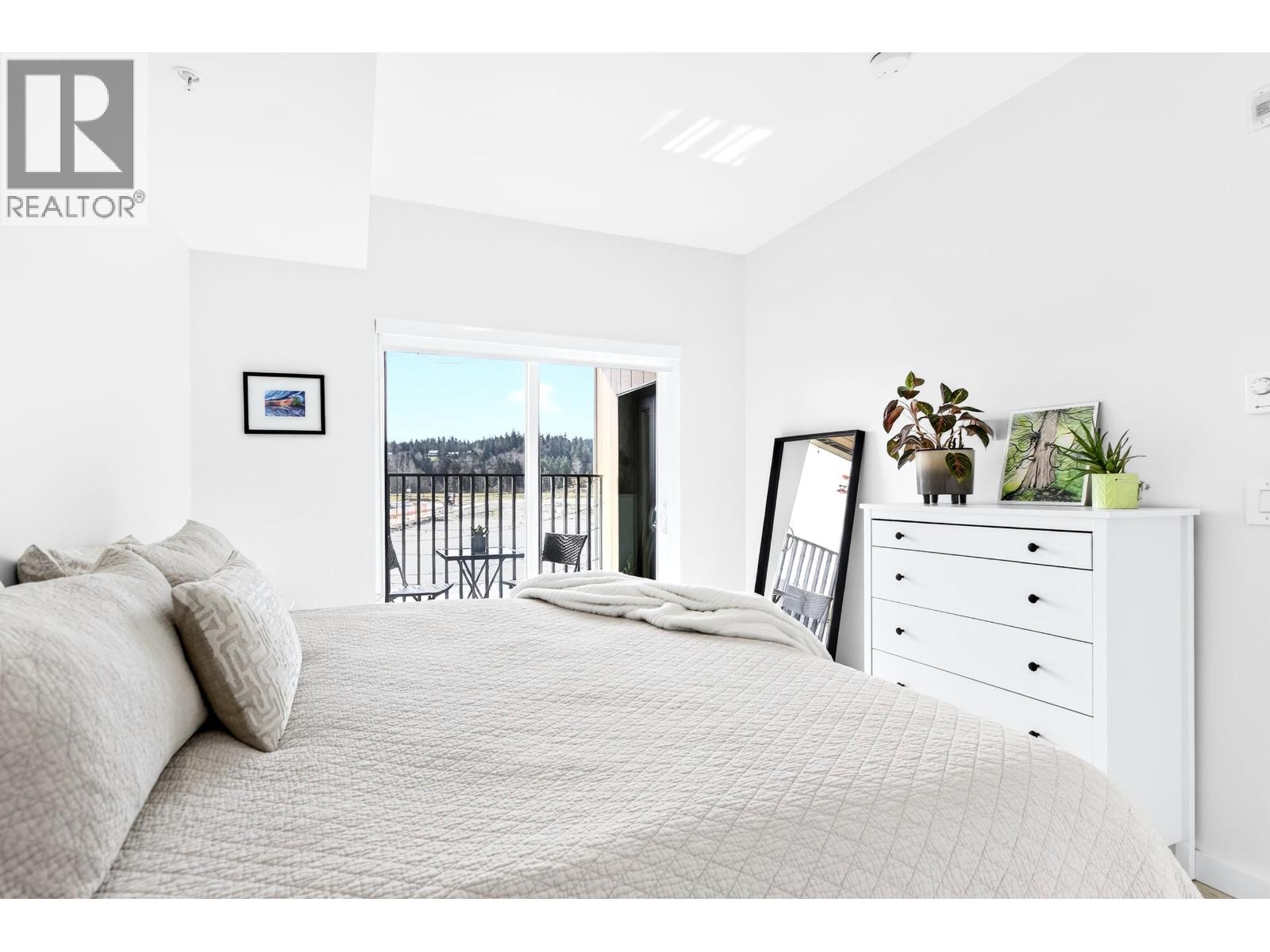 #206-251 BOUNDARY BAY Road, Tsawwassen