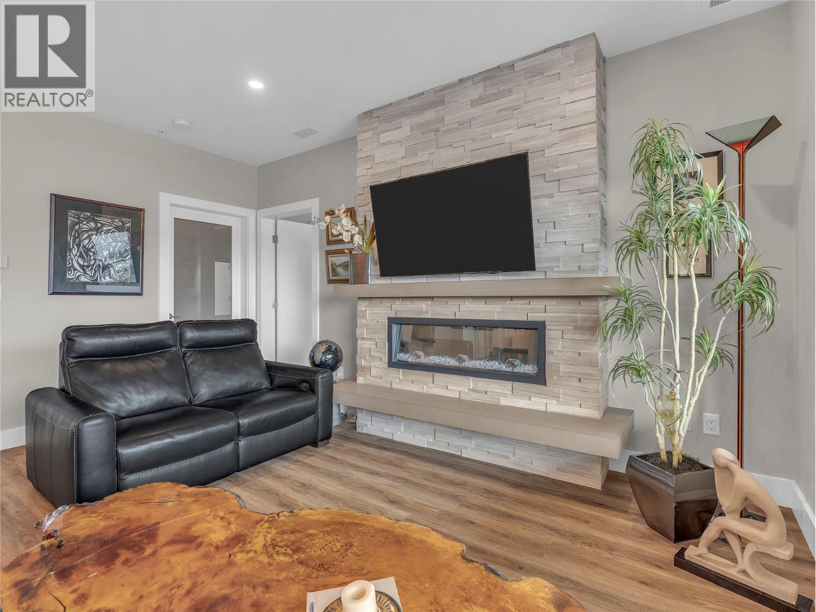 322 300 VISTA Park, Penticton