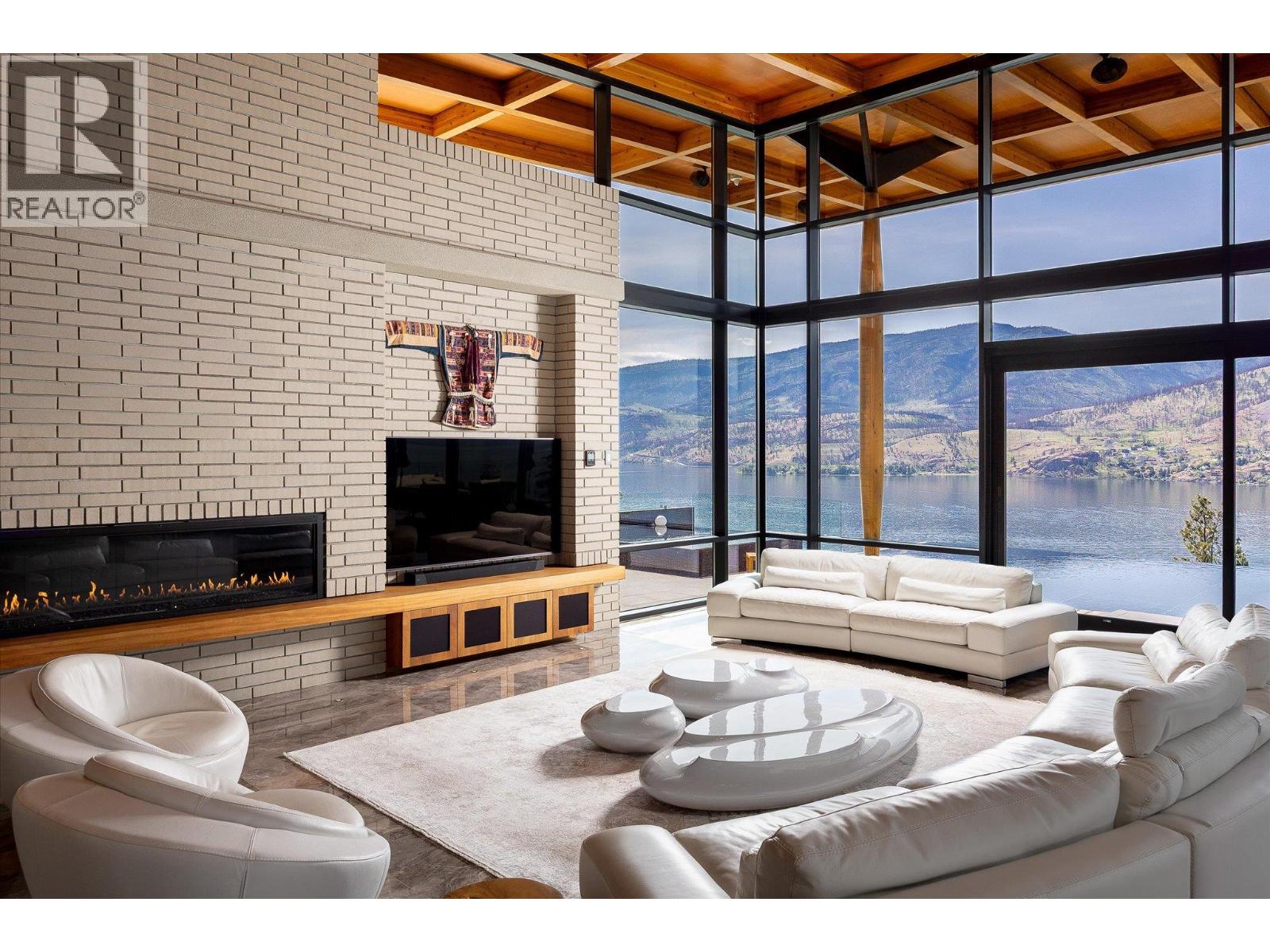 19 180 Sheerwater Court, Kelowna