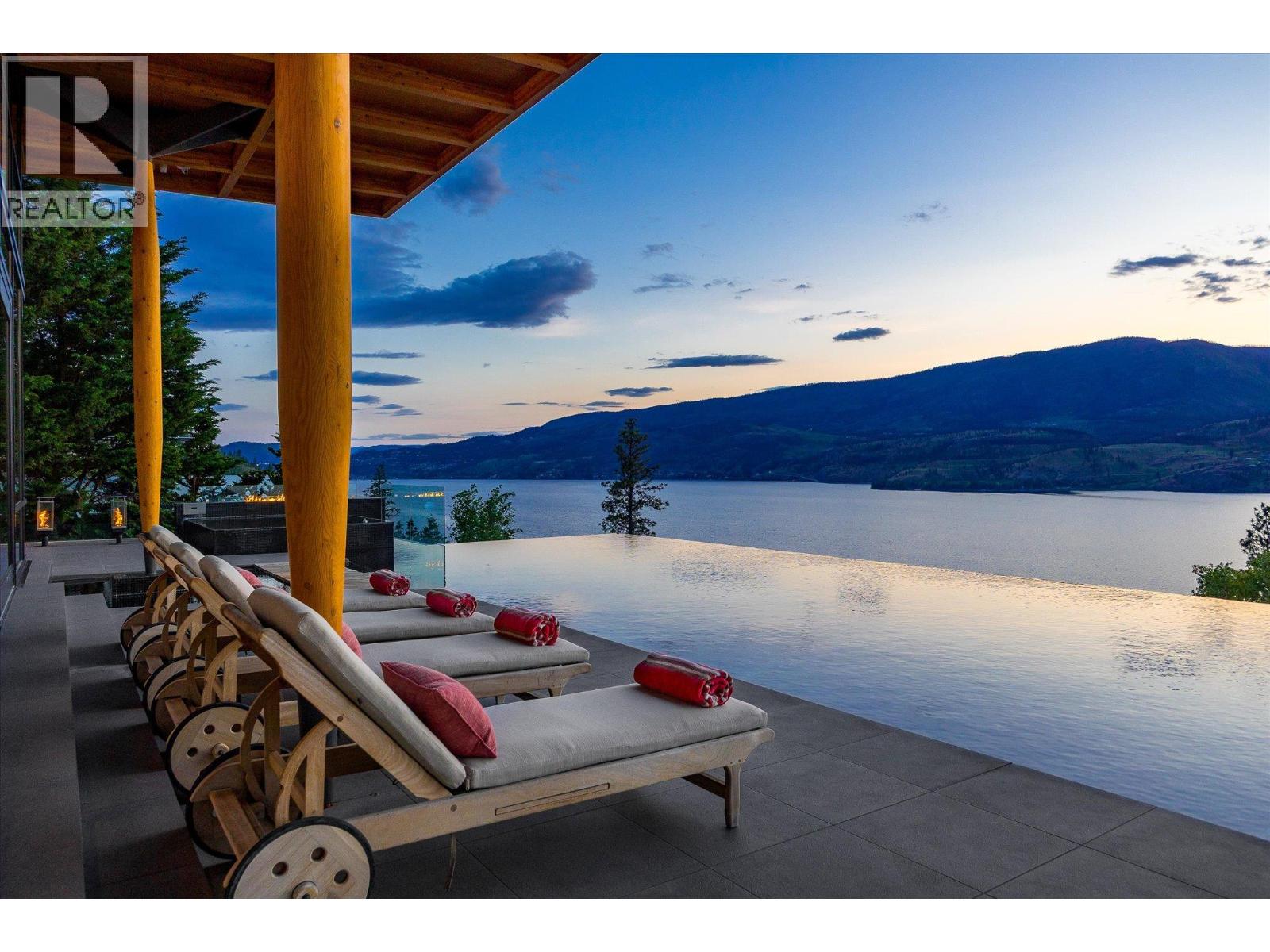 19 180 Sheerwater Court, Kelowna