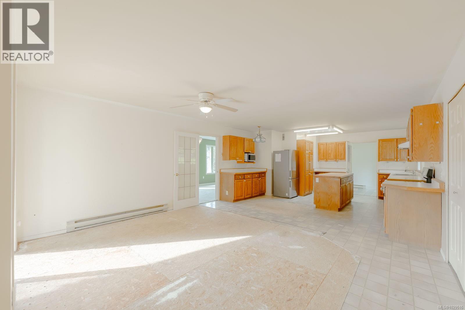 4935 LANGTRY RD - 32