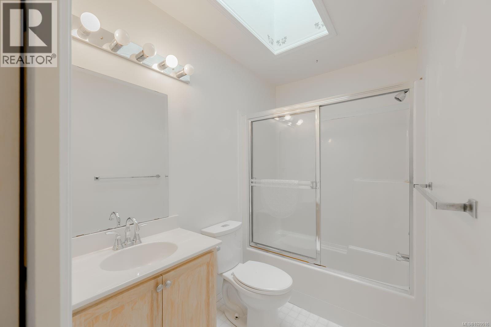 4935 LANGTRY RD - 37