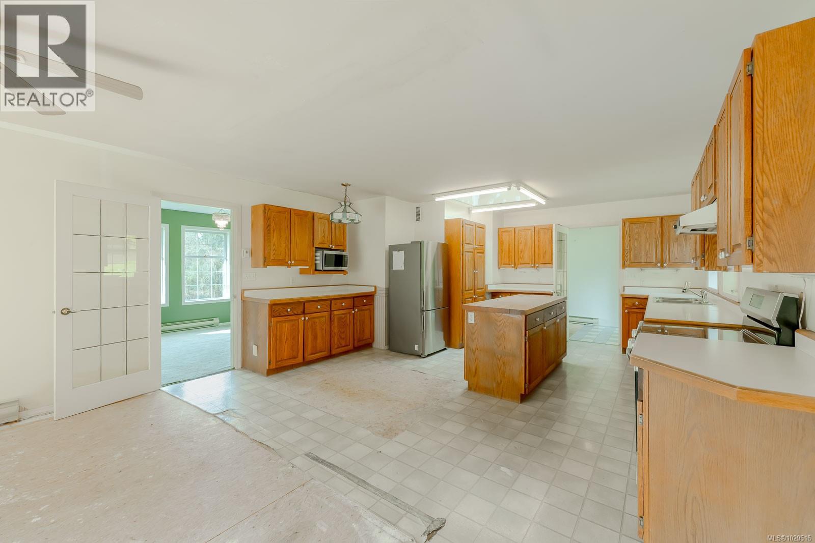 4935 LANGTRY RD - 33