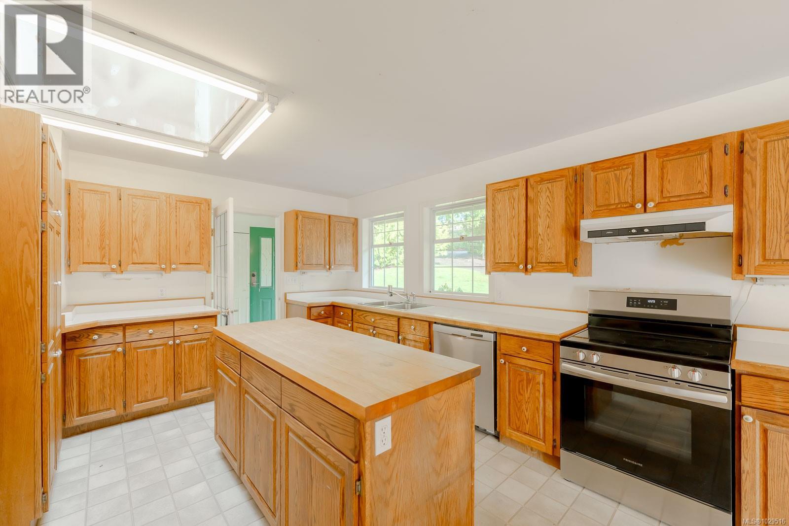 4935 LANGTRY RD - 34