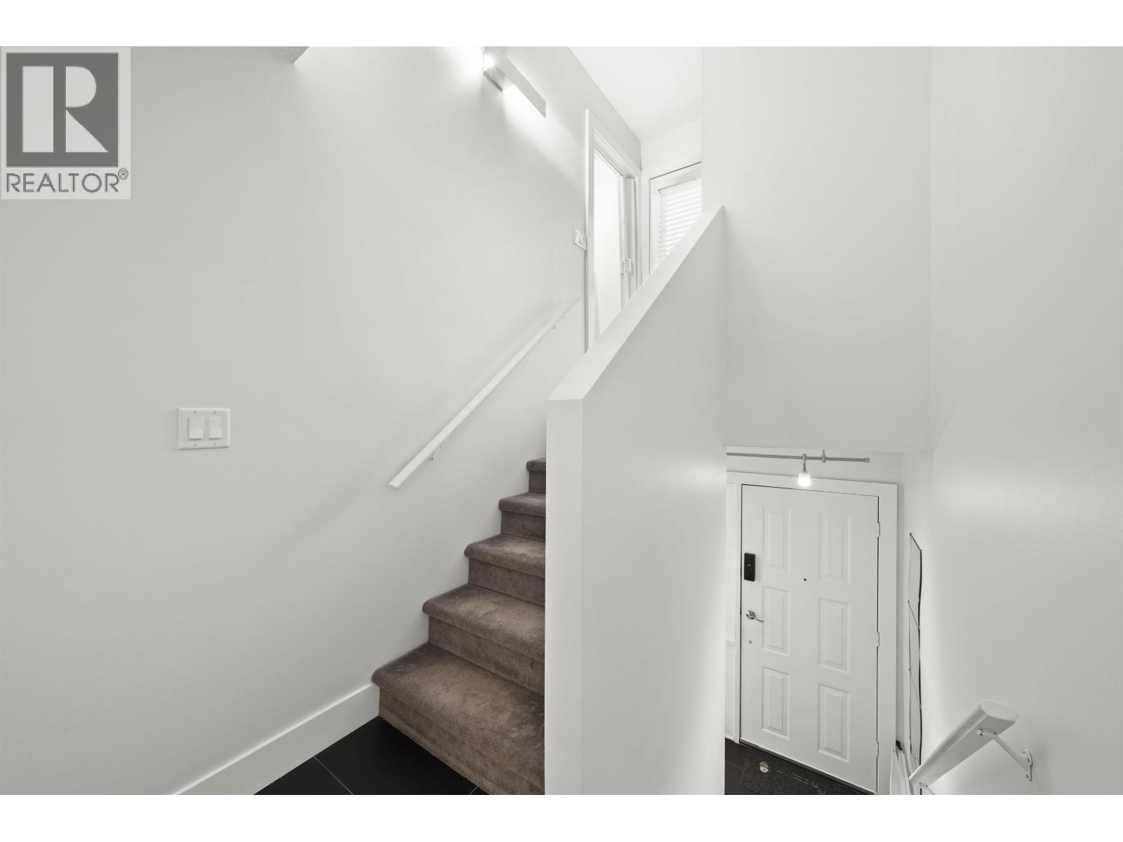 216 CAMBRIDGE WAY, Port Moody