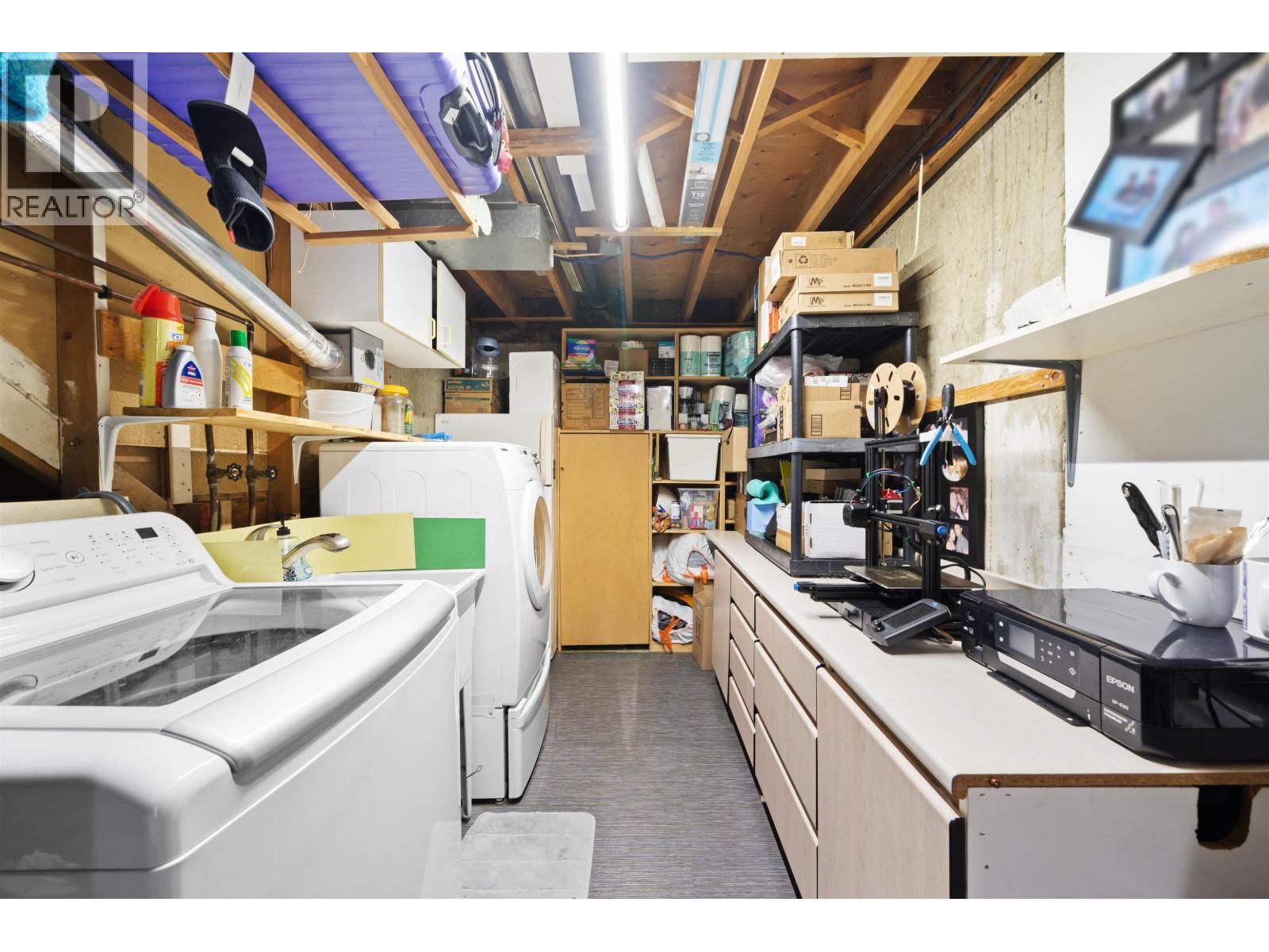 216 CAMBRIDGE WAY, Port Moody