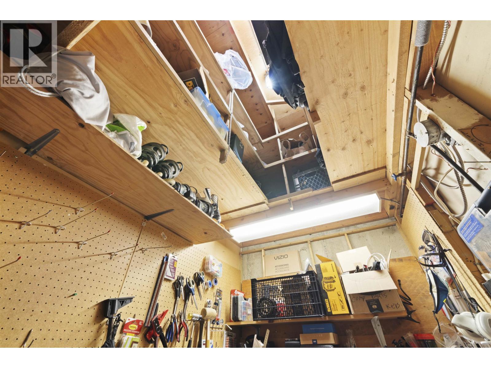 216 CAMBRIDGE WAY, Port Moody