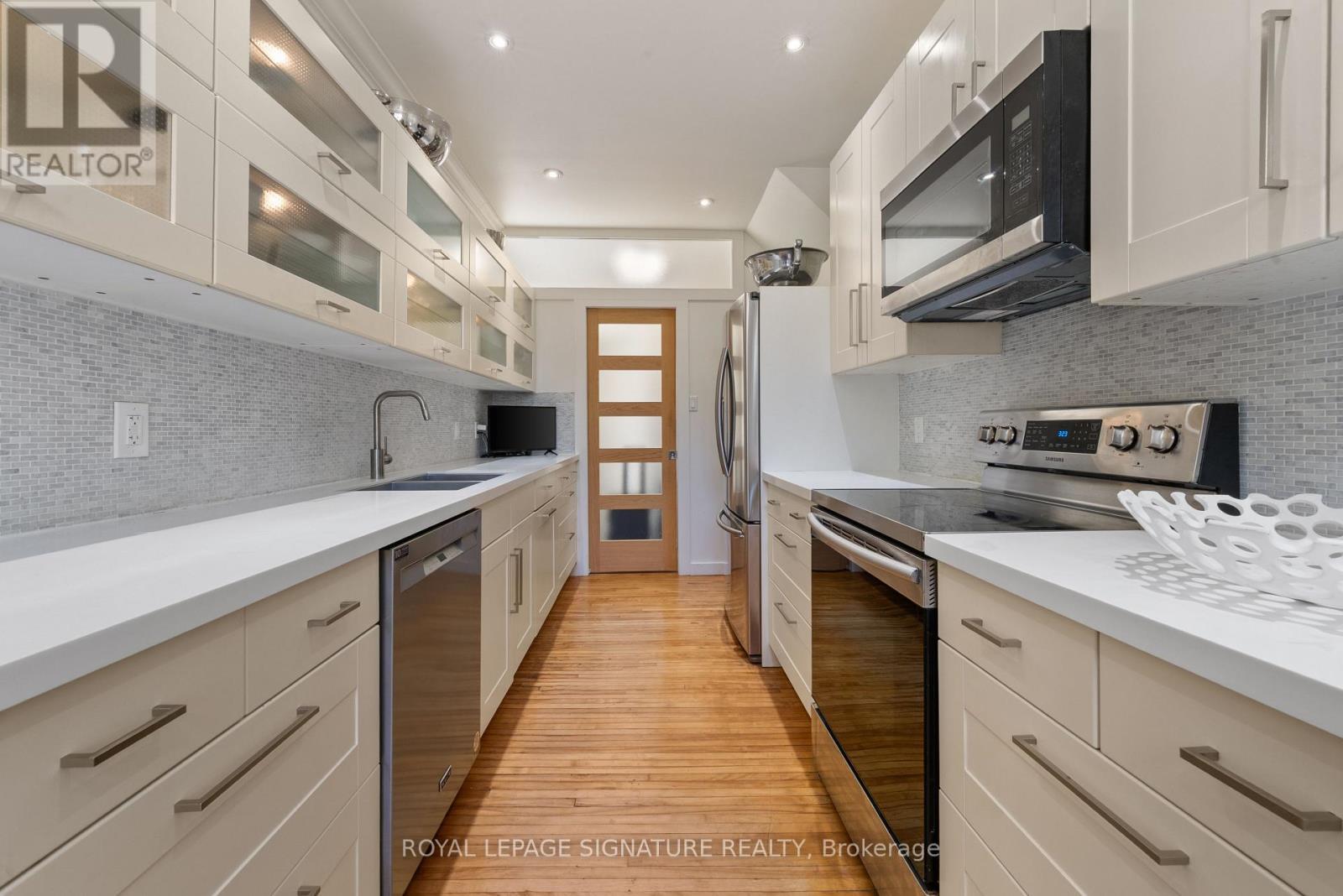 3804 MAIN STREET - 9