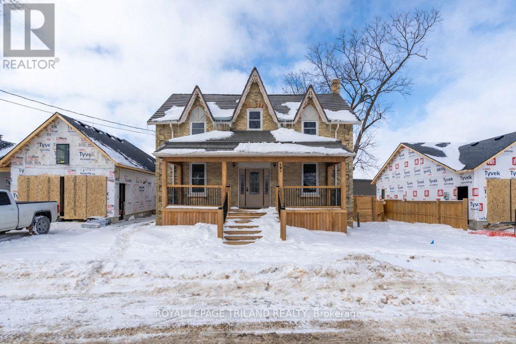 Single Family House for Sale in  CATHERINE STREET North Middlesex (Parkhill) 