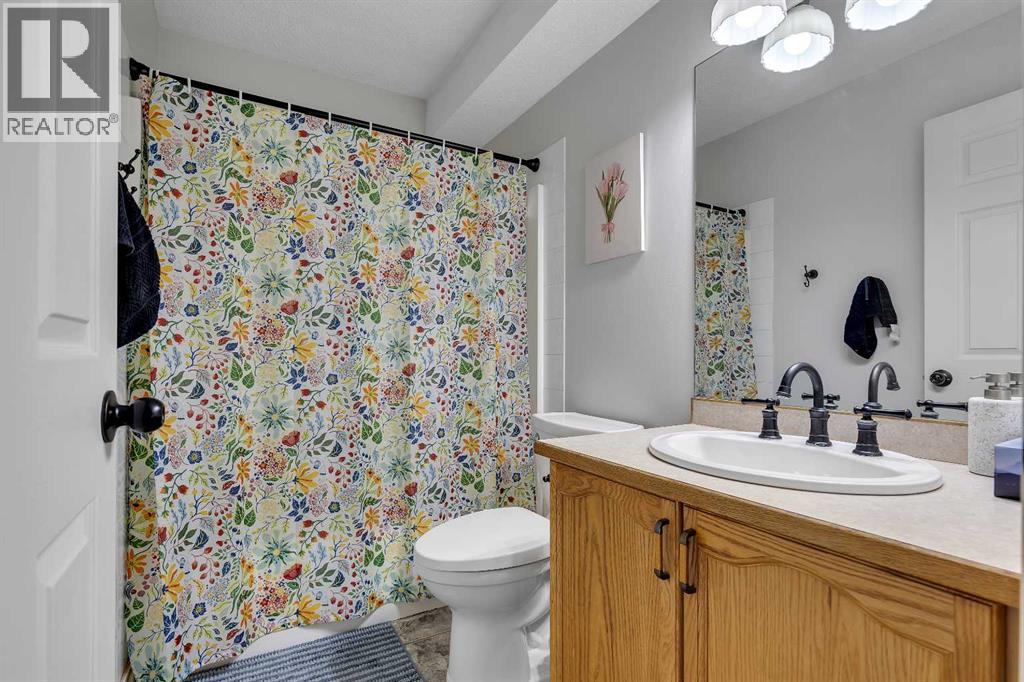 Single Family House 4 Level for Sale in  Martin Crossing Way NE Martindale Calgary 