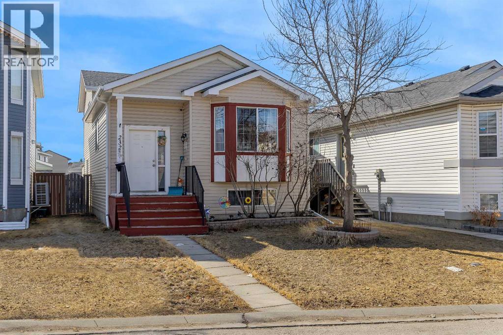 Single Family House 4 Level for Sale in  Martin Crossing Way NE Martindale Calgary 