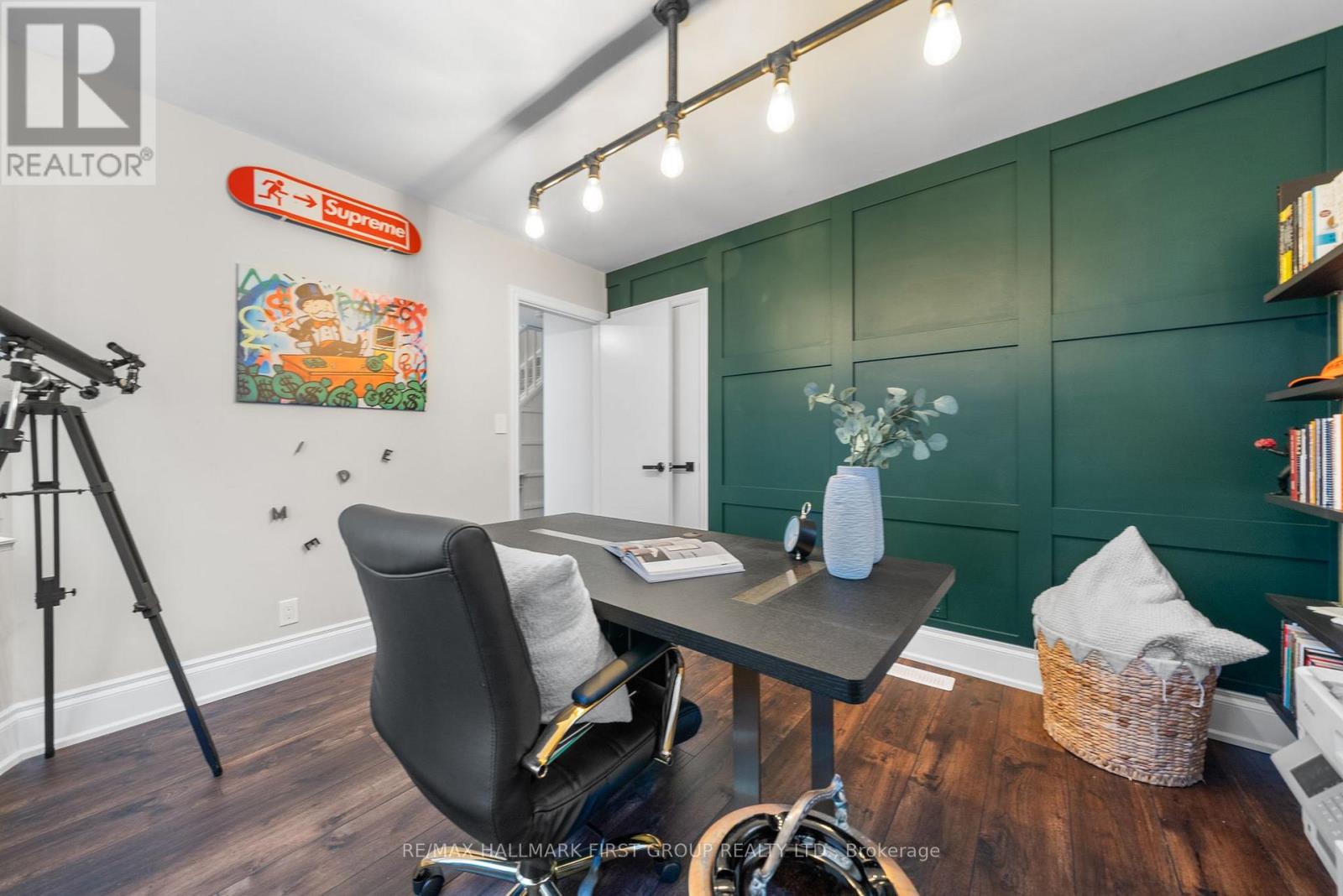 449 KING STREET E - 22