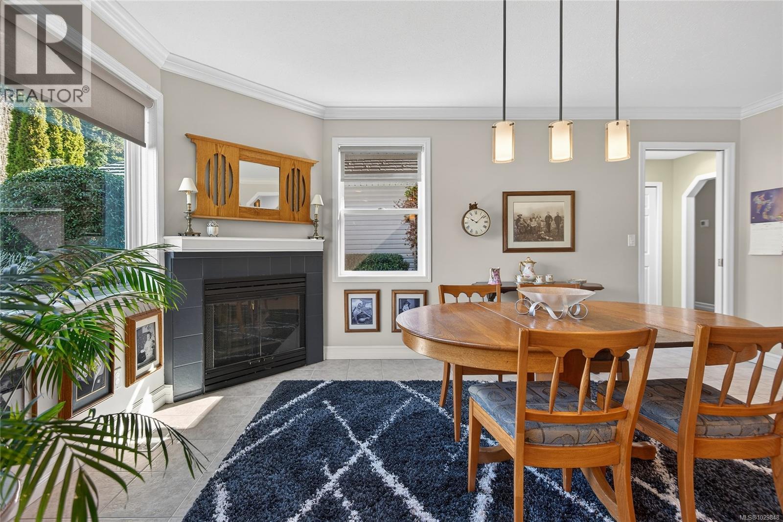 1580 Beaconsfield Cres - 18