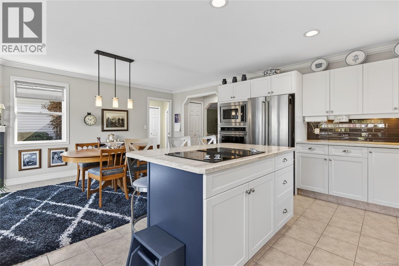 1580 BEACONSFIELD CRES - 22