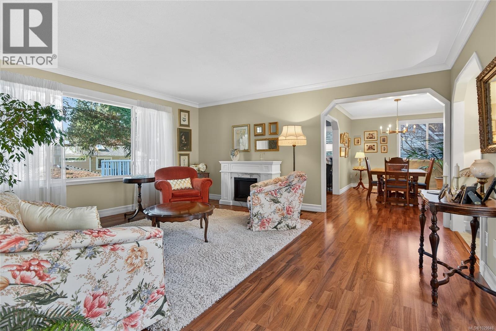 1580 BEACONSFIELD CRES - 26