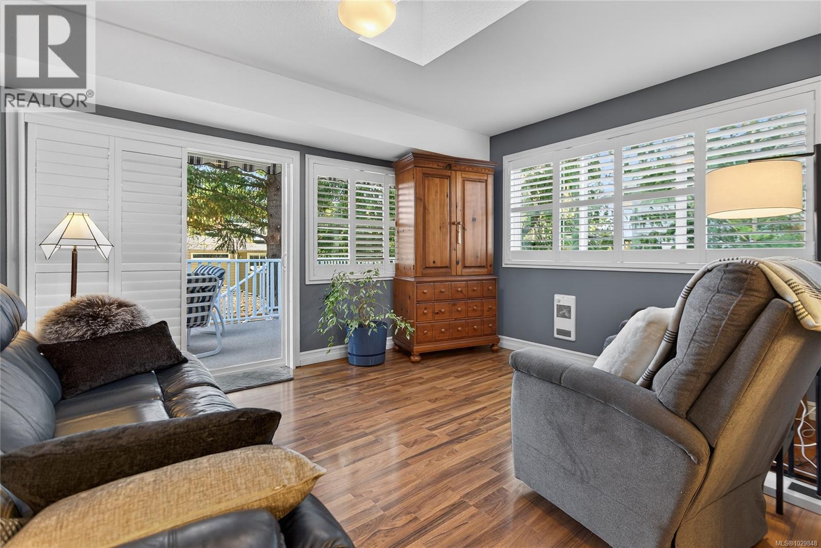 1580 BEACONSFIELD CRES - 29