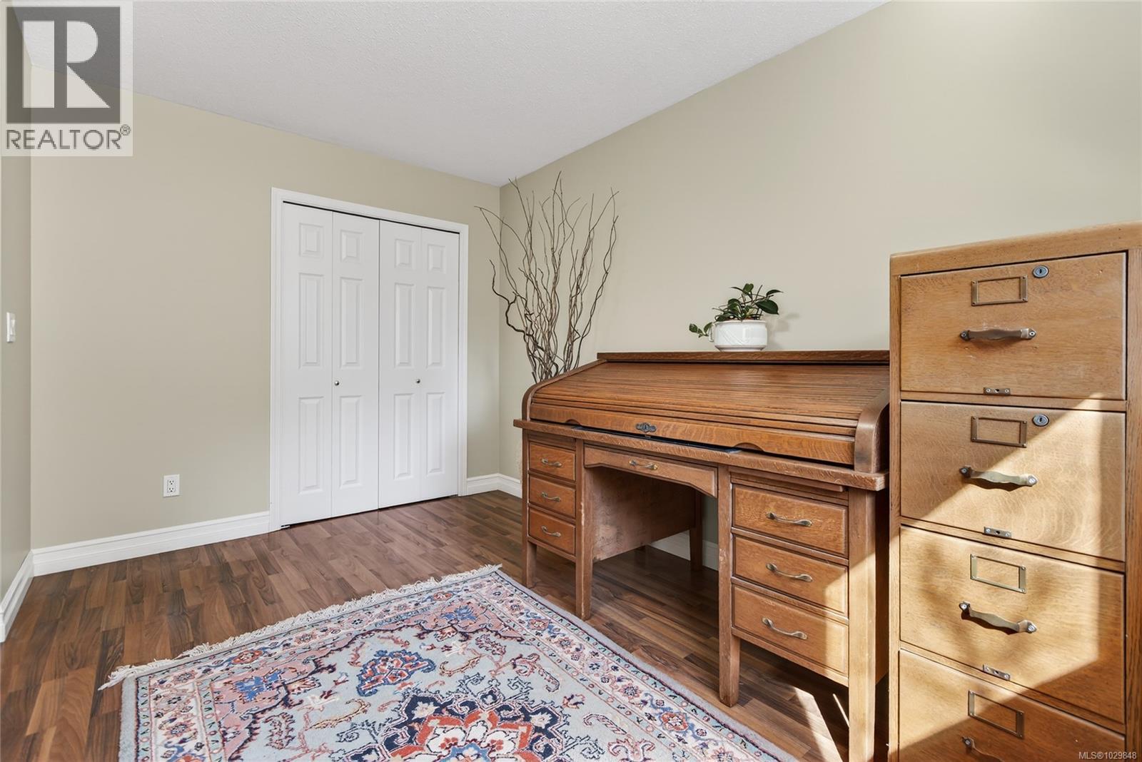 1580 BEACONSFIELD CRES - 39