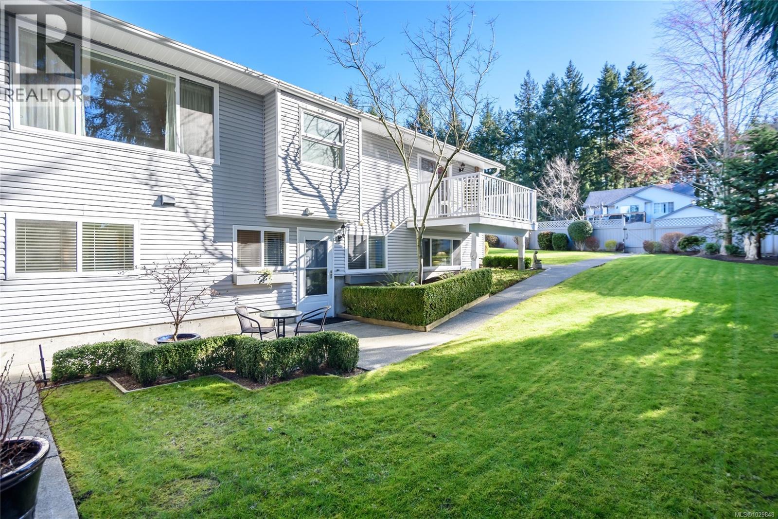 1580 BEACONSFIELD CRES - 75