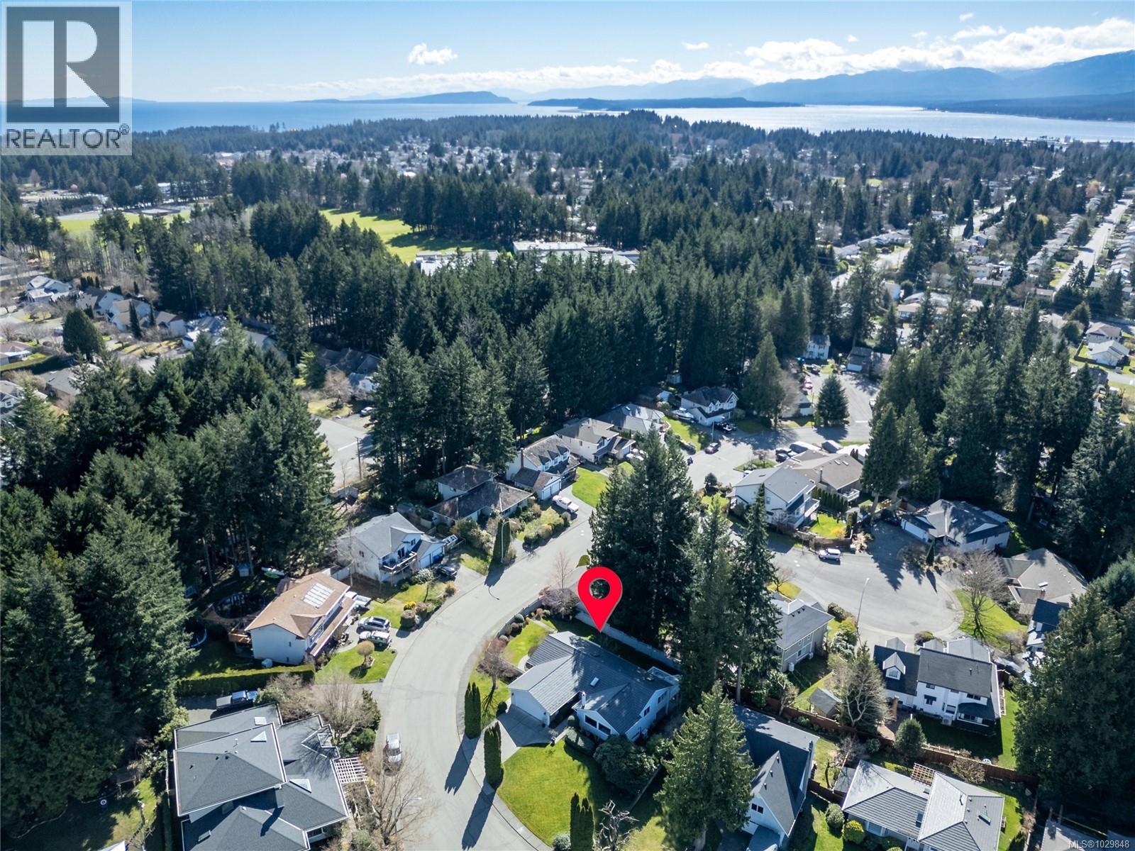 1580 BEACONSFIELD CRES - 83