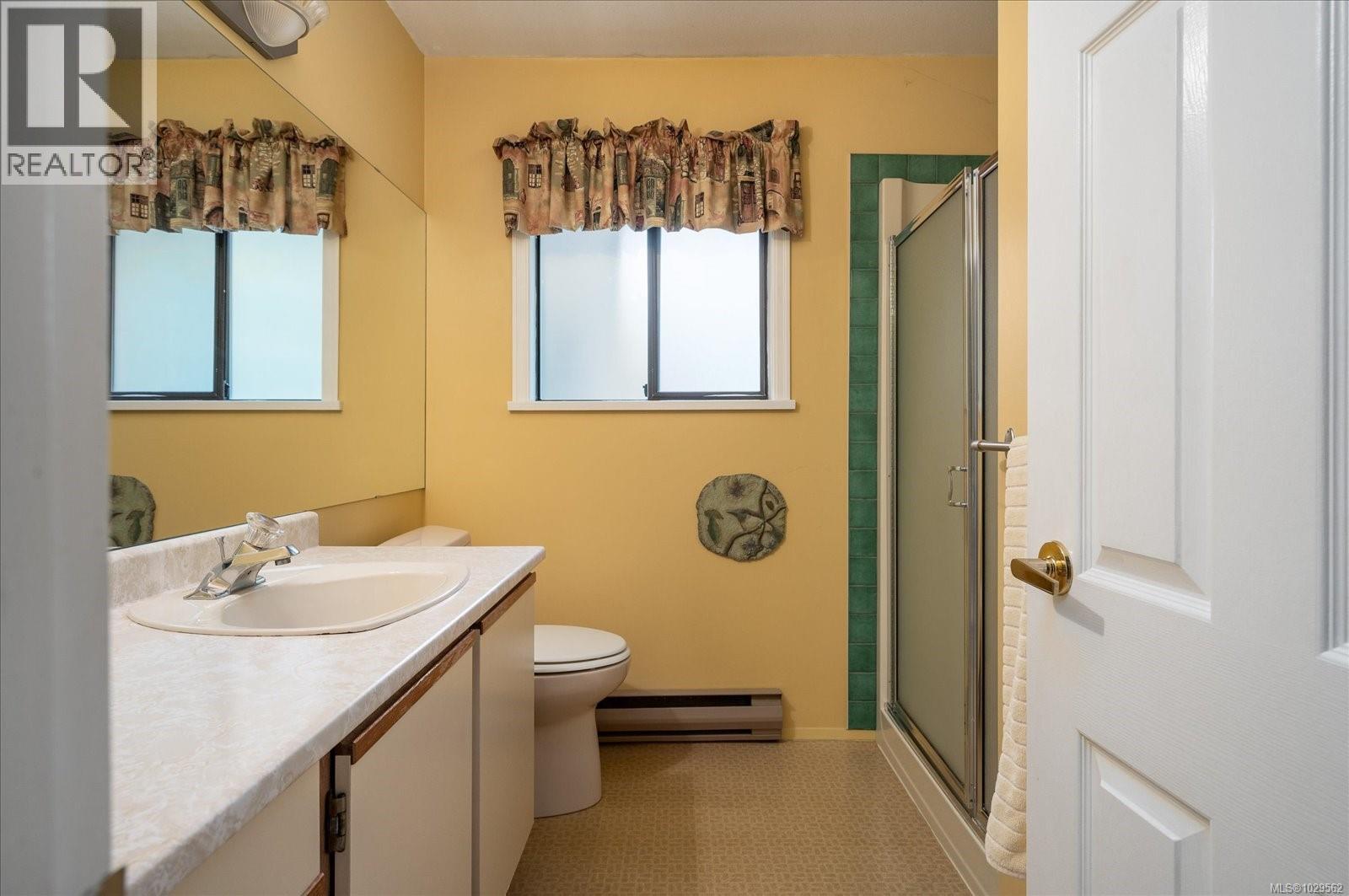 631 Sanderson Rd - 28