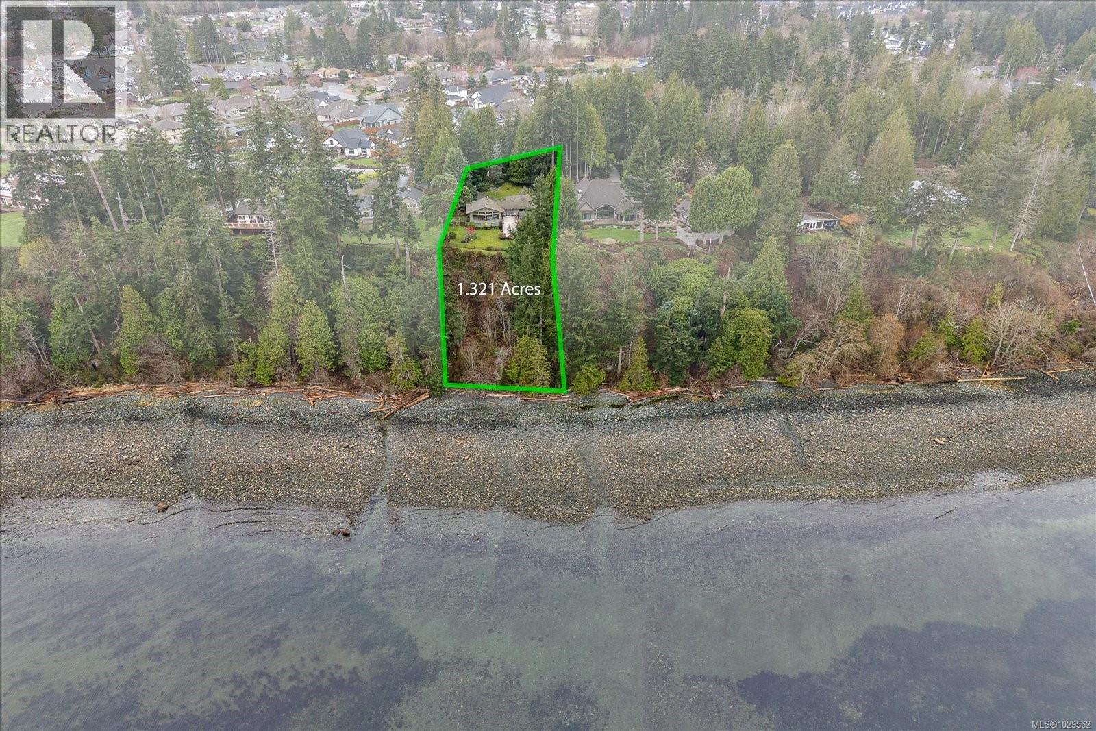 631 Sanderson Rd, Parksville