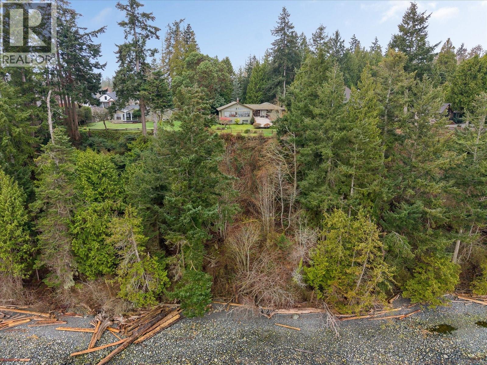 631 Sanderson Rd, Parksville