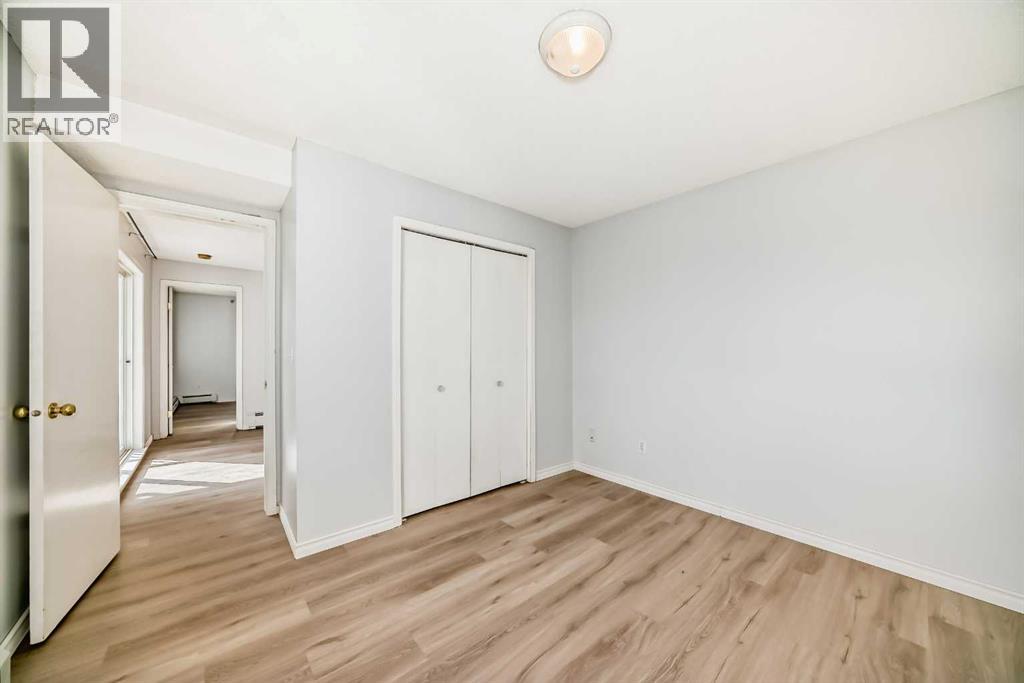 425, 1717 60 Street SE, Calgary, Alberta